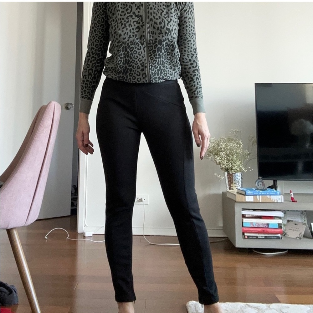 Alice & Olivia alice + olivia a&o leggings pants s 4 6 $200 CHECK out closet